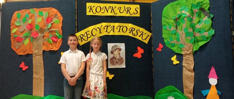 Reprezentanci naszej szkoły Karolina Pelczarska uczennica kl.I a oraz Szymon Szelc uczeń klasy II a