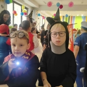 Niepubliczna Szkoła Podstawowa Niebieska 21