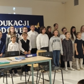 Niepubliczna Szkoła Podstawowa Niebieska 21