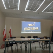 Niepubliczna Szkoła Podstawowa Niebieska 21