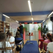 Niepubliczna Szkoła Podstawowa Niebieska 21