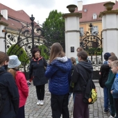 Niepubliczna Szkoła Podstawowa Niebieska 21